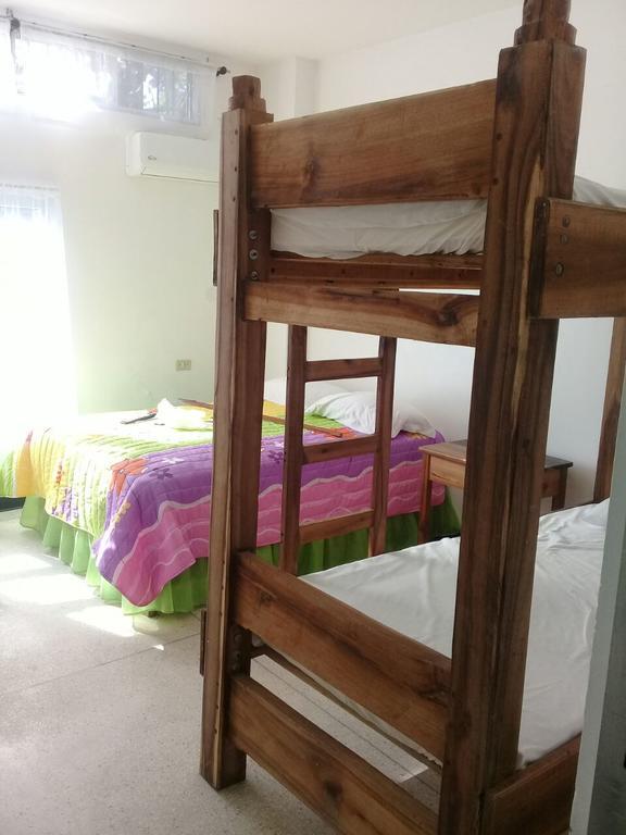 Hostel Quintonido Харабакоа Екстериор снимка